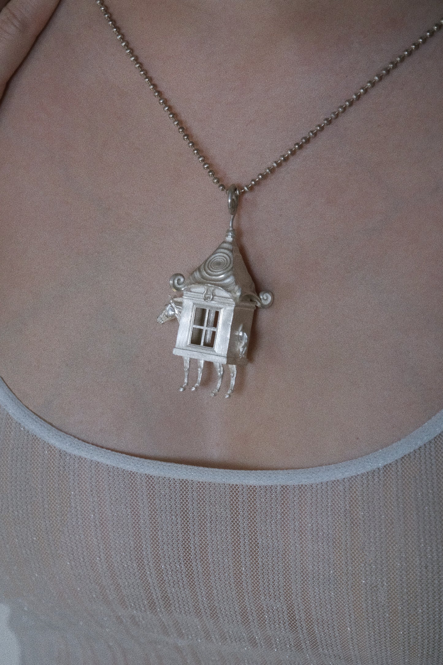 The House that walks in Dreams #1