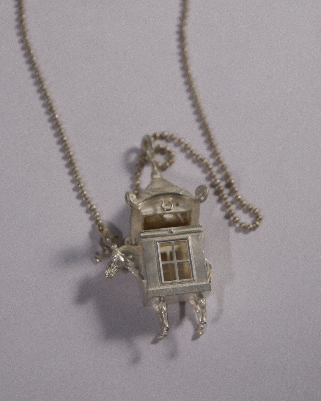 The House that walks in Dreams #1