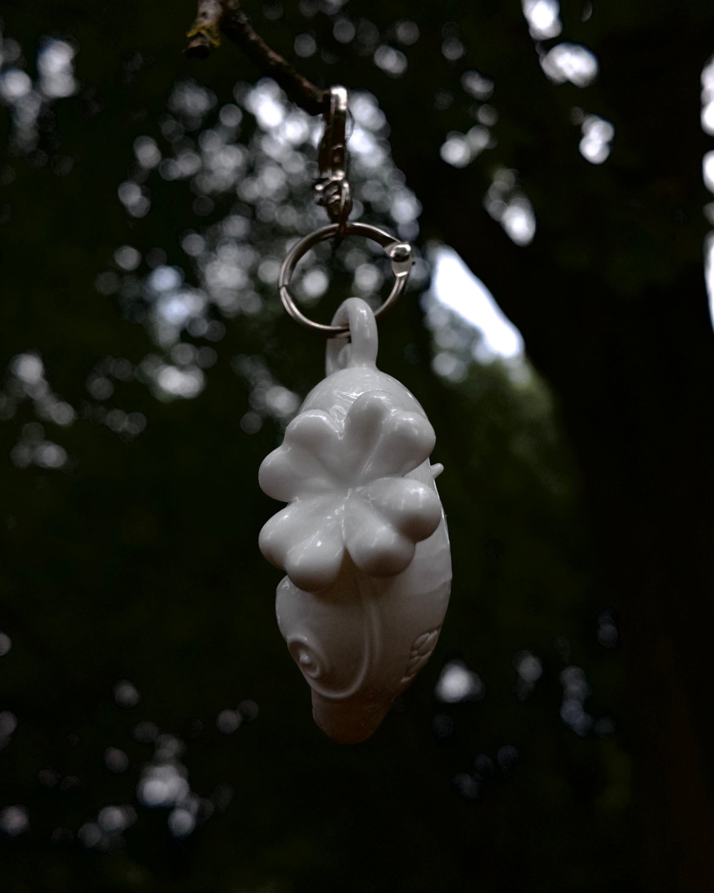 Porcelain Clover Embryo • Keychain/ Bagcharm