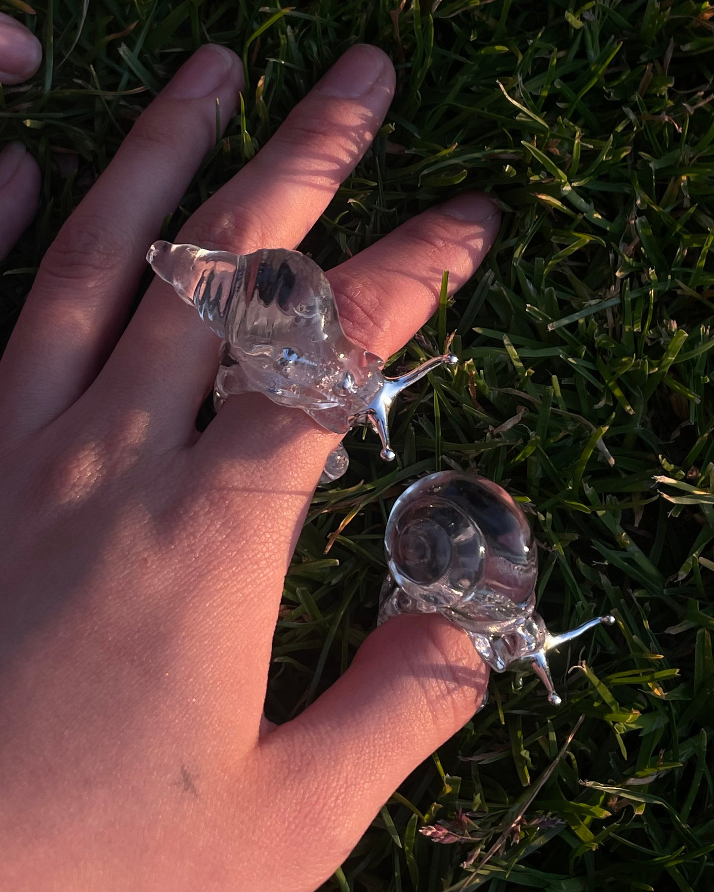 Silver spine snail ring * Crystal Clear *