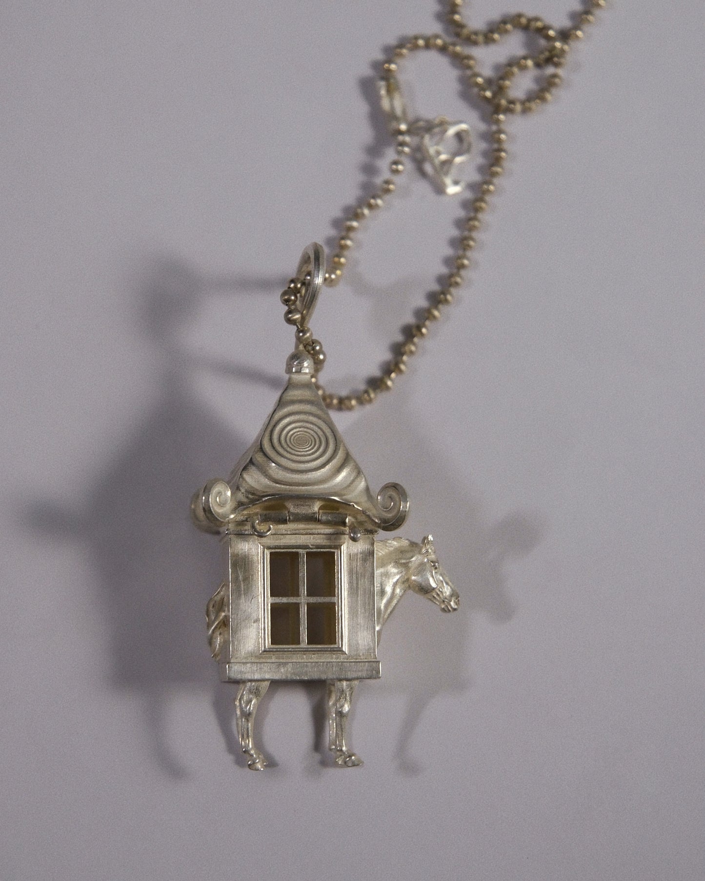 The House that walks in Dreams #1